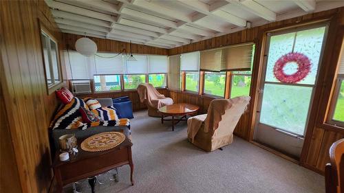 21 Selkirk Avenue, Dunnottar, MB - Indoor Photo Showing Other Room