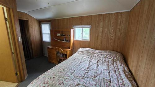 Laundry area/ensuite - 21 Selkirk Avenue, Dunnottar, MB - Indoor Photo Showing Bedroom