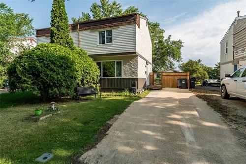 241 Lake Ridge Rd, Winnipeg, MB - Outdoor
