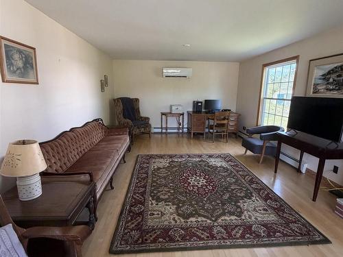 1769 Brierly Brook Road     B2G 2K9, Antigonish, NS - Indoor Photo Showing Living Room