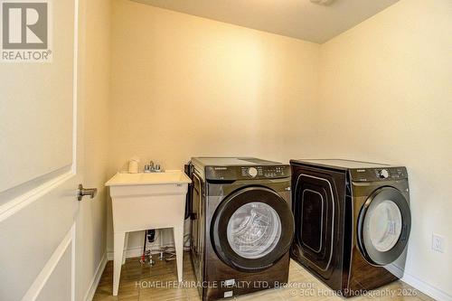 2528 Athena Path, Pickering, ON - Indoor Photo Showing Laundry Room