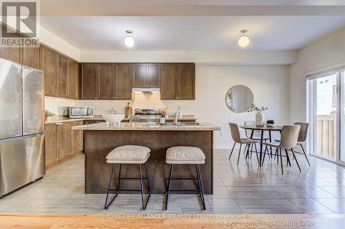 2528 Athena Path, Pickering, ON - Indoor Photo Showing Kitchen