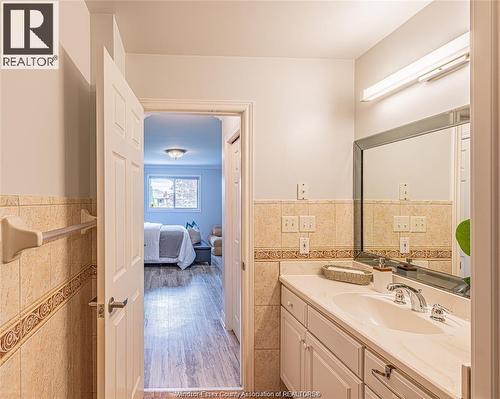 1257 Imperial, Windsor, ON - Indoor Photo Showing Bathroom