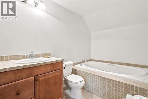 3151 Angus Street, Regina, SK - Indoor Photo Showing Bathroom