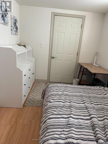 LOWER - 2 COATES AVENUE , Toronto, Ontario M6C 1K7 4