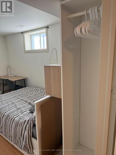 LOWER - 2 COATES AVENUE , Toronto, Ontario M6C 1K7 5