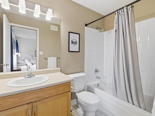 142 Linmar Way, Winnipeg, MB - Indoor Photo Showing Bathroom