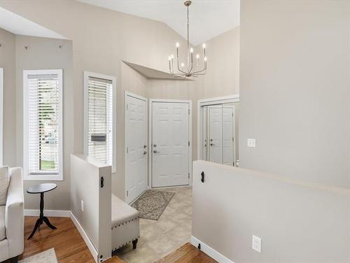 142 Linmar Way, Winnipeg, MB - Indoor Photo Showing Other Room