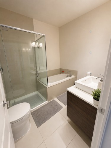 Bathroom - 306-7145 Rue D'Iberville, Montréal (Villeray/Saint-Michel/Parc-Extension), QC - Indoor Photo Showing Bathroom