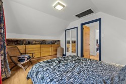 Bedroom - 
