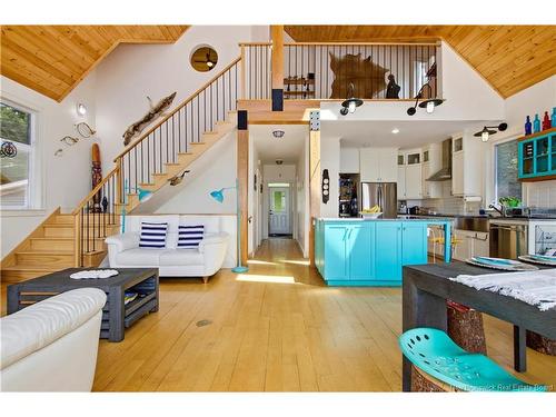 240 Hills Point Rd, Oak Bay, NB 