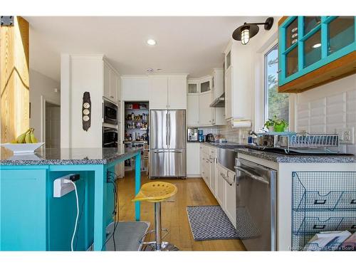 240 Hills Point Rd, Oak Bay, NB 