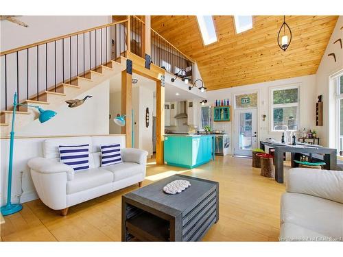 240 Hills Point Rd, Oak Bay, NB 