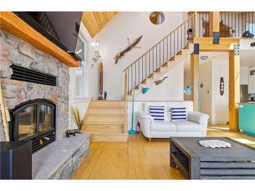 240 Hills Point Rd, Oak Bay, NB 