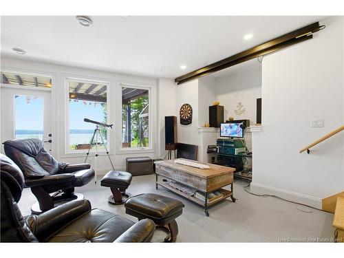 240 Hills Point Rd, Oak Bay, NB 