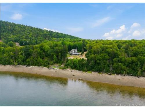 240 Hills Point Rd, Oak Bay, NB 