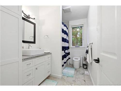 240 Hills Point Rd, Oak Bay, NB 