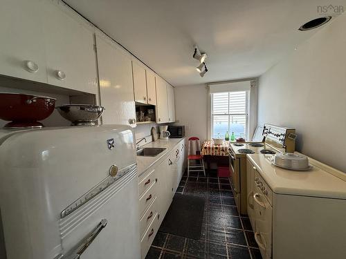 13886 Highway 6, Wallace, NS - Indoor