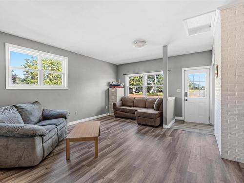 94 Brookside Road, Bible Hill, NS - Indoor Photo Showing Living Room