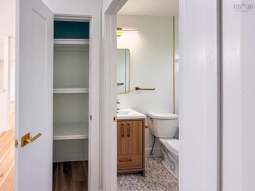 967 Westmount Road, Westmount, NS - Indoor Photo Showing Other Room