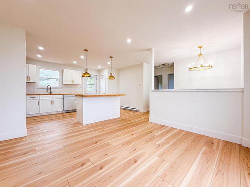 967 Westmount Road, Westmount, NS - Indoor Photo Showing Kitchen