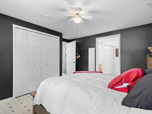 5720 Highway 325, West Clifford, NS - Indoor Photo Showing Bedroom