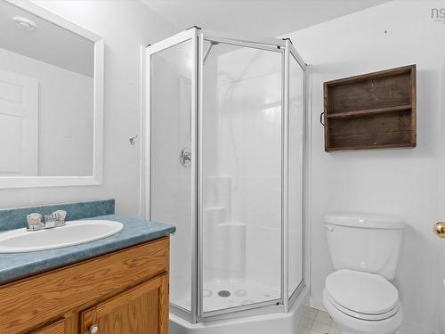5720 Highway 325, West Clifford, NS - Indoor Photo Showing Bathroom