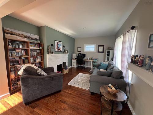 223 Brunswick Street, Truro, NS - Indoor Photo Showing Living Room With Fireplace