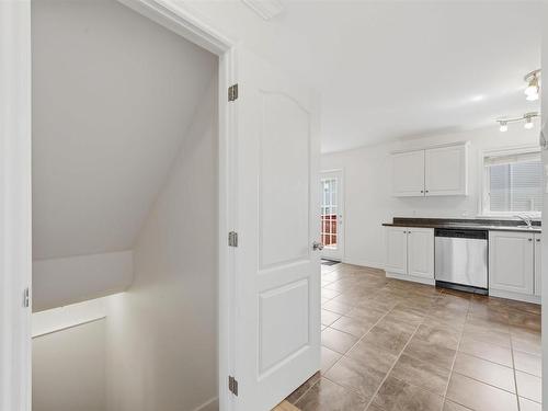 202 Beech Tree Run, Halifax, NS - Indoor Photo Showing Kitchen