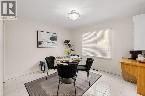 2594 Buckingham, Windsor, ON - Indoor Photo Showing Dining Room