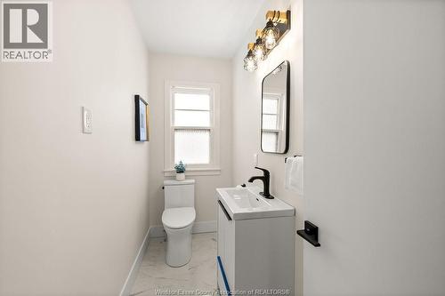 2594 Buckingham, Windsor, ON - Indoor