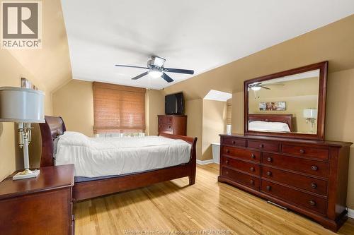 2594 Buckingham, Windsor, ON - Indoor Photo Showing Bedroom