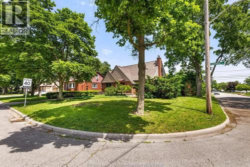 2594 Buckingham, Windsor, ON - Outdoor