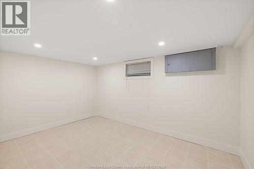 2594 Buckingham, Windsor, ON - Indoor