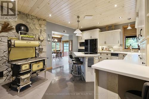 1276 9Th Line, Beckwith, ON - Indoor Photo Showing Kitchen With Upgraded Kitchen