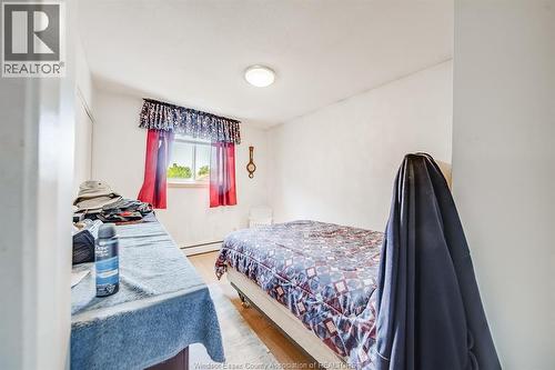 5122 Colbourne Drive, Windsor, ON - Indoor Photo Showing Bedroom