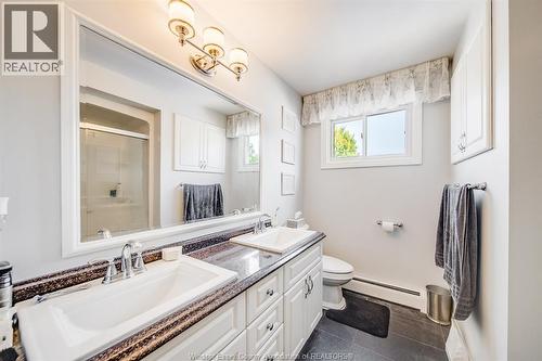 5122 Colbourne Drive, Windsor, ON - Indoor Photo Showing Bathroom