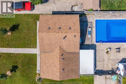 5122 Colbourne Drive, Windsor, ON - Outdoor With In Ground Pool