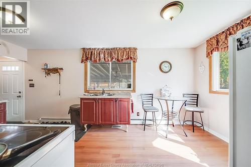5122 Colbourne Drive, Windsor, ON - Indoor Photo Showing Kitchen With Double Sink