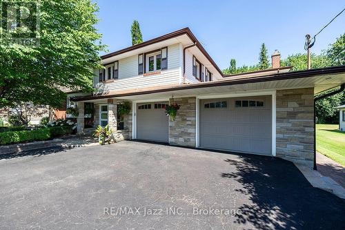 624 ROSELAWN AVENUE  Oshawa (Northwood), ON L1L 1B2