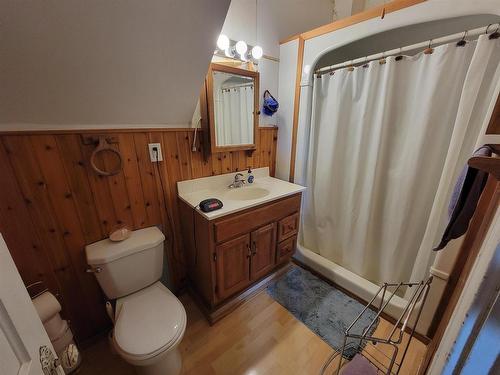 120 Third St, Rainy River, ON - Indoor Photo Showing Bathroom