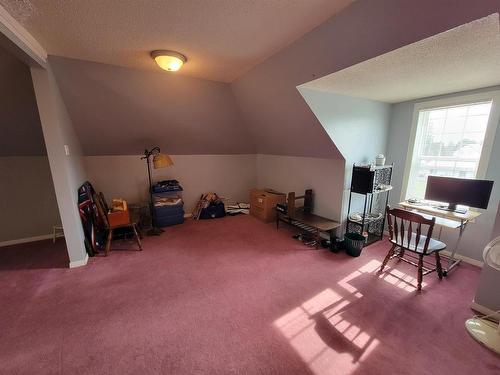 120 Third St, Rainy River, ON - Indoor