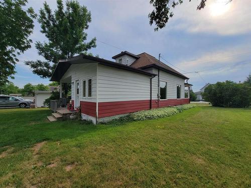 120 Third St, Rainy River, ON - Outdoor With Exterior