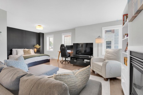 Salon - 1  - 102 92E Avenue E., Blainville, QC - Indoor