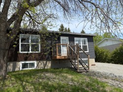 1017 Rue Martel Rouyn-Noranda, QC J9X 5H4