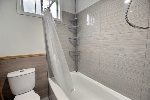 Salle de bains attenante à la CCP - 1017 Rue Martel, Rouyn-Noranda, QC - Indoor Photo Showing Bathroom