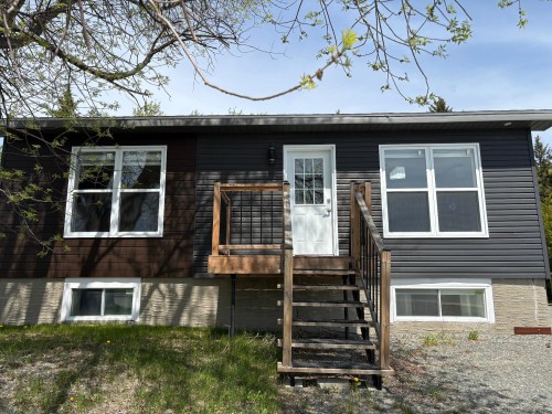 Façade - 1017 Rue Martel, Rouyn-Noranda, QC - Outdoor
