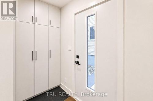 B - 120 GLYNN AVENUE , Ottawa, Ontario K1K 1S8 2