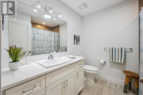 169 Morris Street, Guelph (St. Patrick'S Ward), ON - Indoor Photo Showing Bathroom