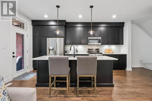 169 Morris Street, Guelph (St. Patrick'S Ward), ON - Indoor Photo Showing Kitchen With Upgraded Kitchen
